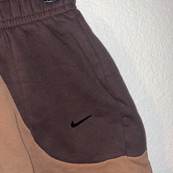 Nike color clash sweat shorts - Picture 4 of 4